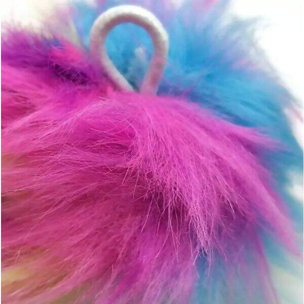 enfeite_pompom_roma_pelinho_detalhe