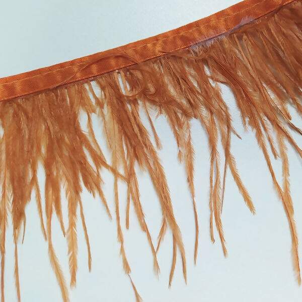 pluma_sintetica_importada_Ferrugem_detalhe