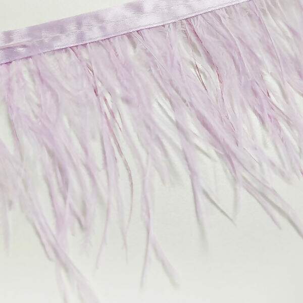 pluma_sintetica_importada_lilas_detralhe