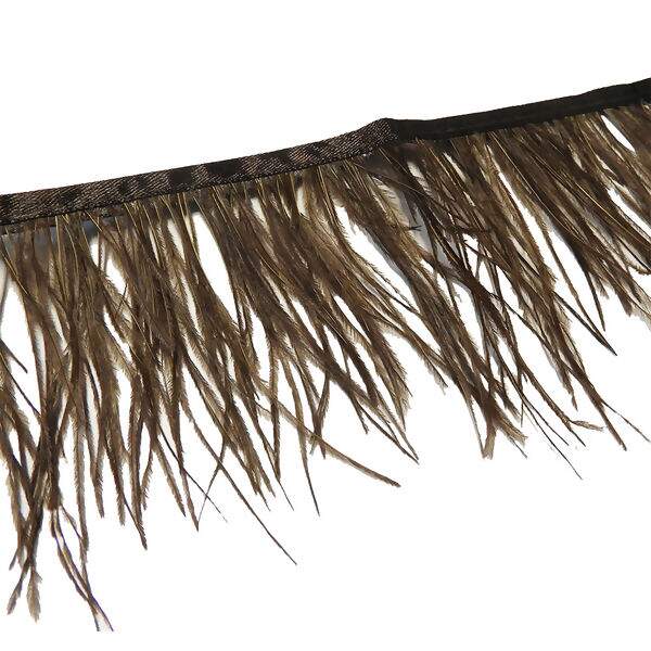 pluma_sintetica_importada_marrom_detalhes